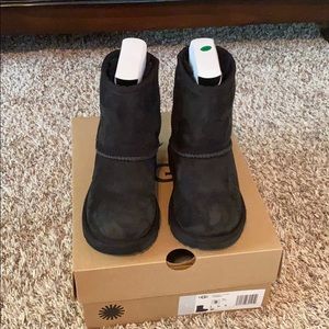 Toddler Black Uggs